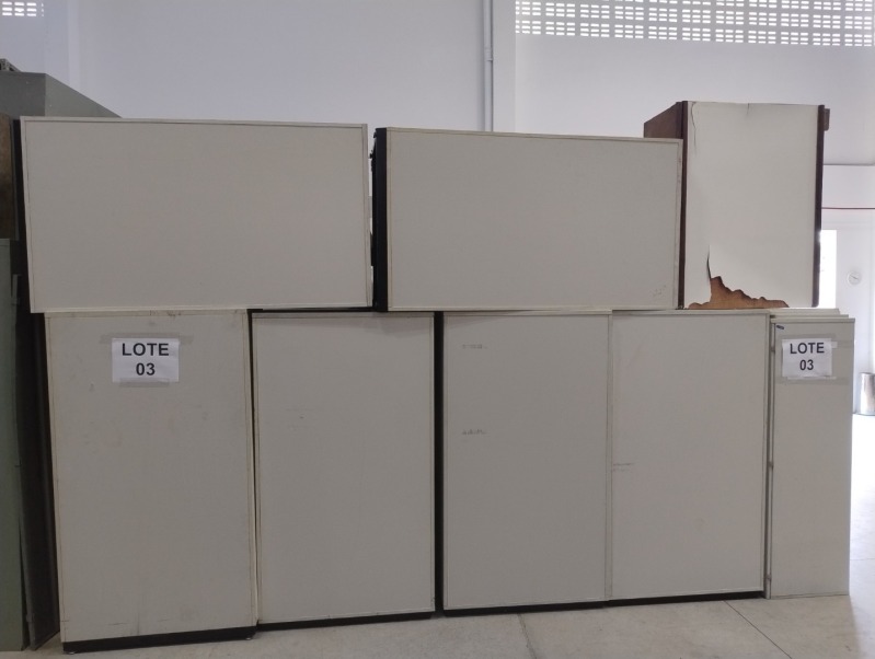 GALPÃO 1 - MÓVEIS EM MADEIRA - leilão judicial - Não informado BR - lance mínimo R$ 889