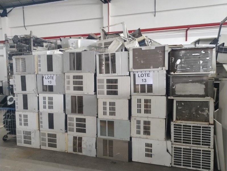 MÁQUINAS E EQUIPAMENTOS GALPÃO 1 LOTE 13 - leilão judicial - Não informado BR - lance mínimo R$ 2.461