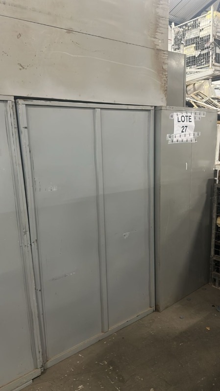 MÓVEIS EM AÇO GALPÃO 02 LOTE 04 (27) - leilão judicial - Não informado BR - lance mínimo R$ 744