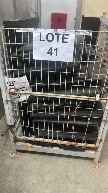 TELEVISORES - GALPÃO 02 LOTE 18 (41) - leilão judicial - Não informado BR - lance mínimo R$ 1.676